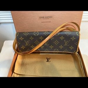 LOUIS VUITTON Monogram Pochette Twin GM